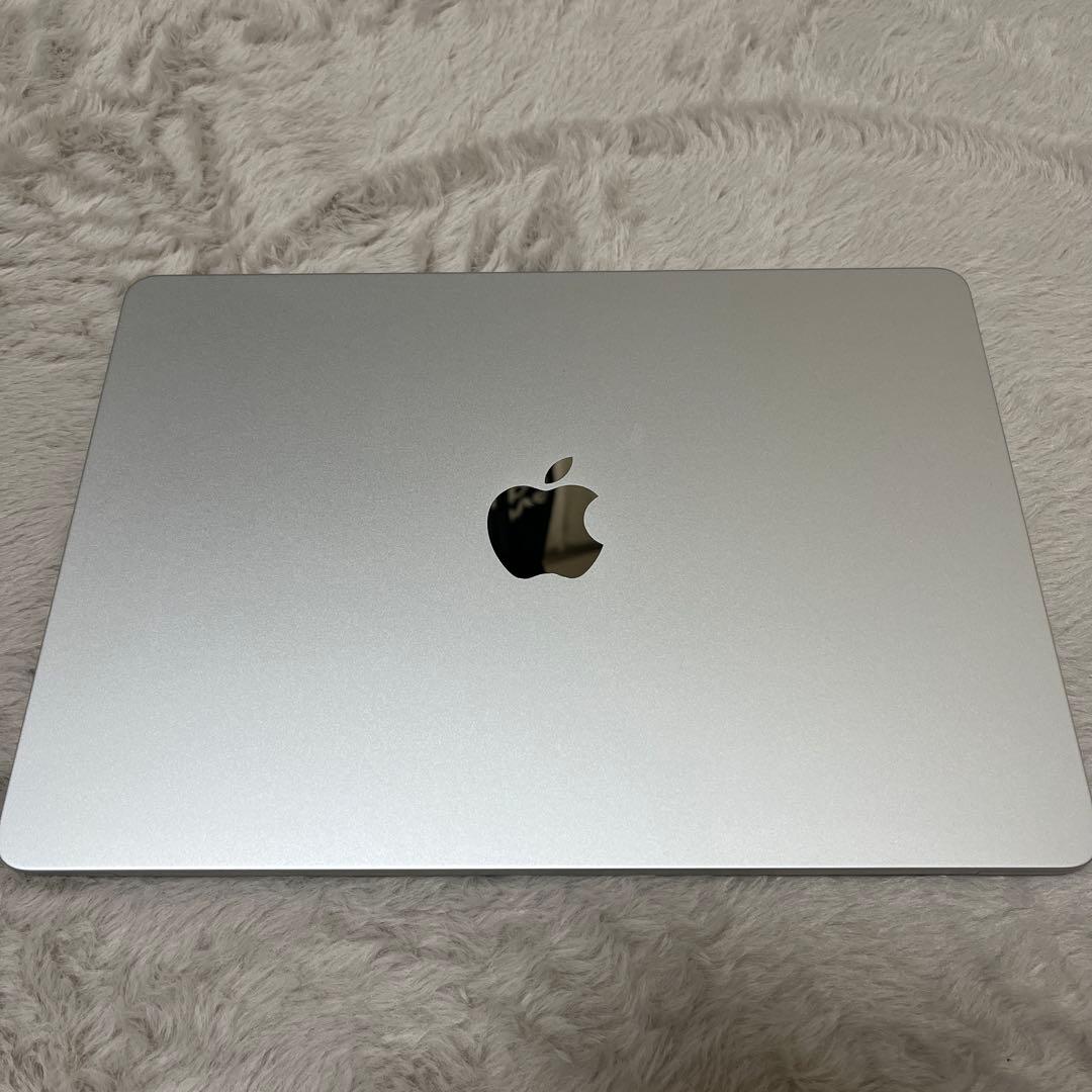 M2チップ搭載13インチMacBook Air - シルバー（おまけ付き)