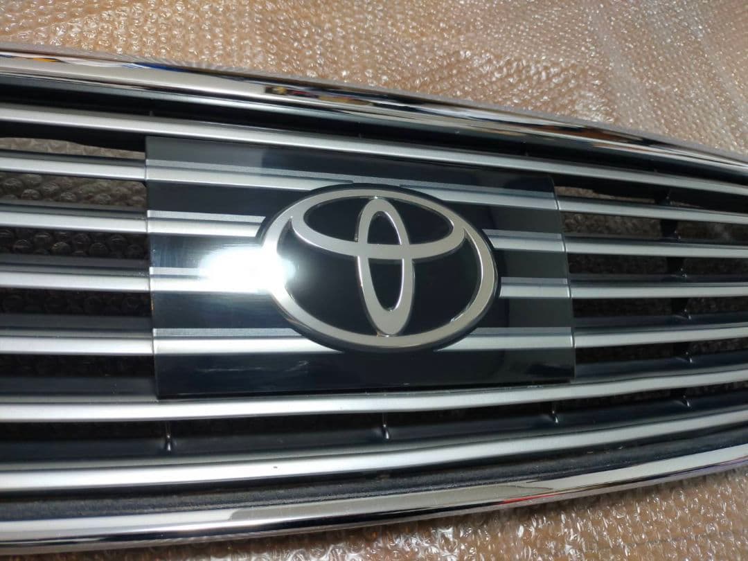 トヨタ　30.31後期セルシオ　プリクラッシュグリル
