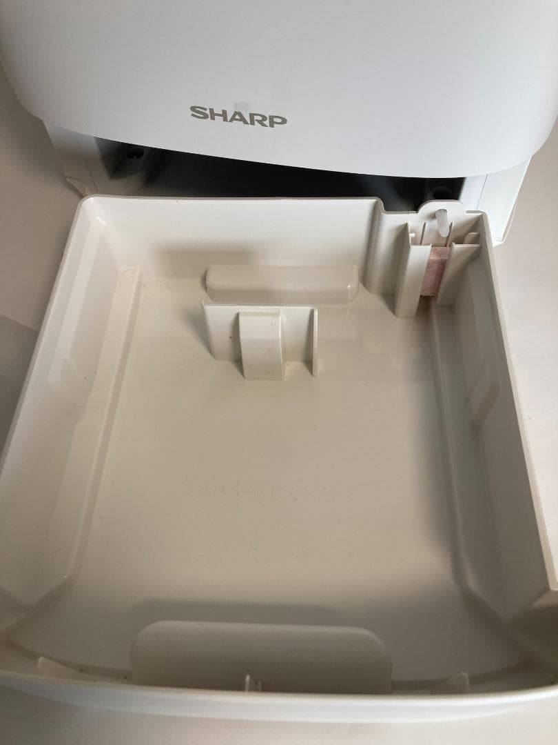 ぴろ　シャープ 衣類乾燥除湿機 (CV-P60-W) 除湿機 プラズマ