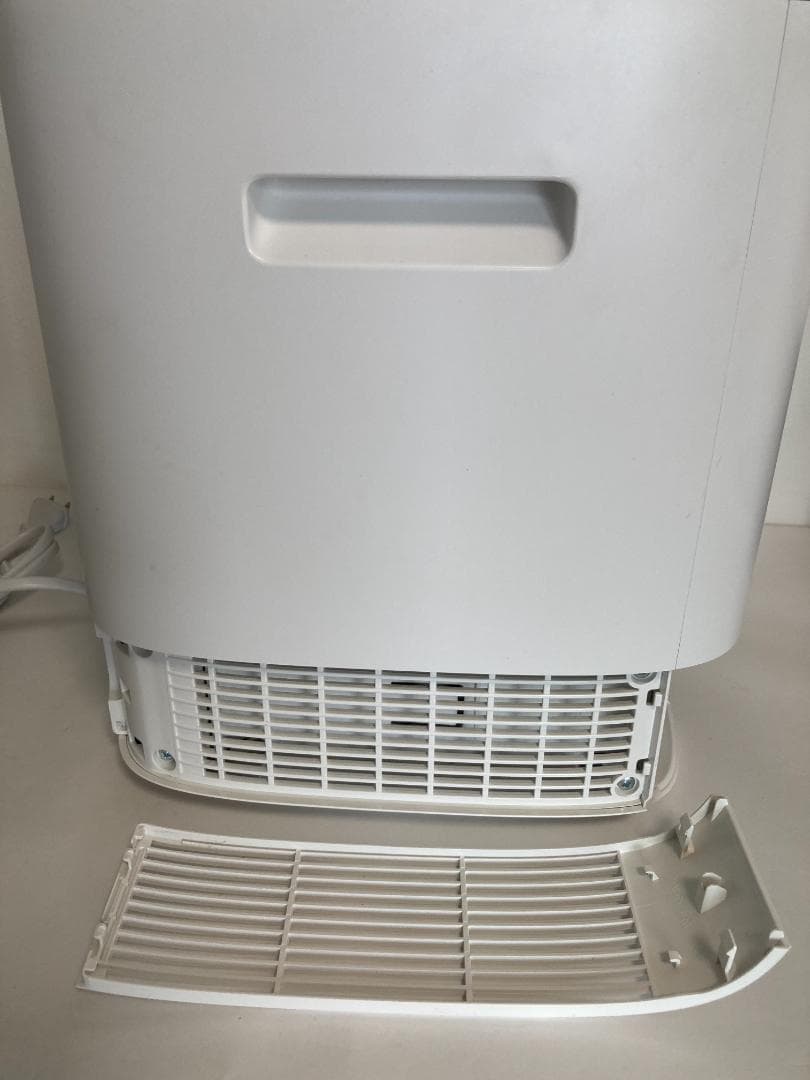 ぴろ　シャープ 衣類乾燥除湿機 (CV-P60-W) 除湿機 プラズマ