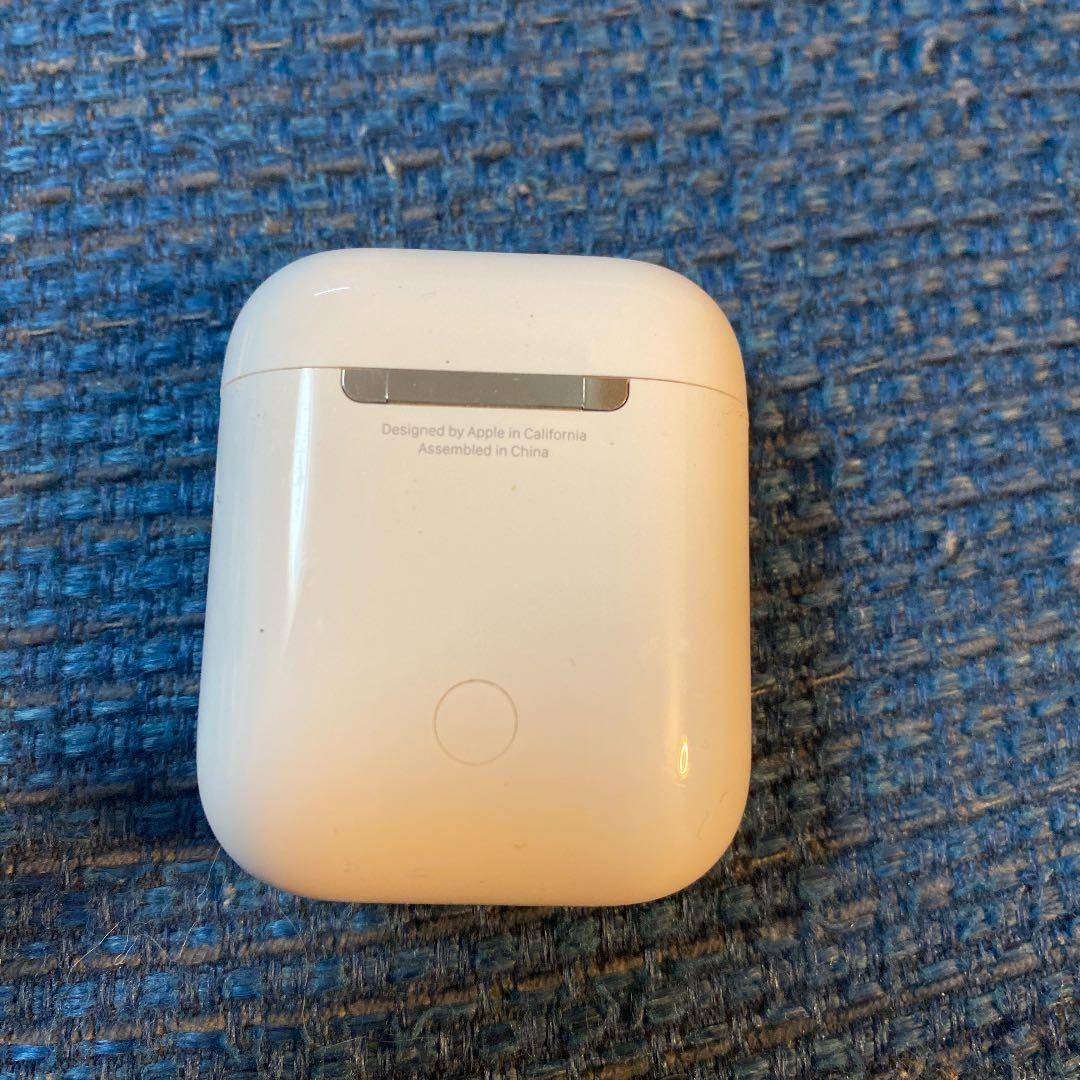 Apple AirPods ケース付き第2世代