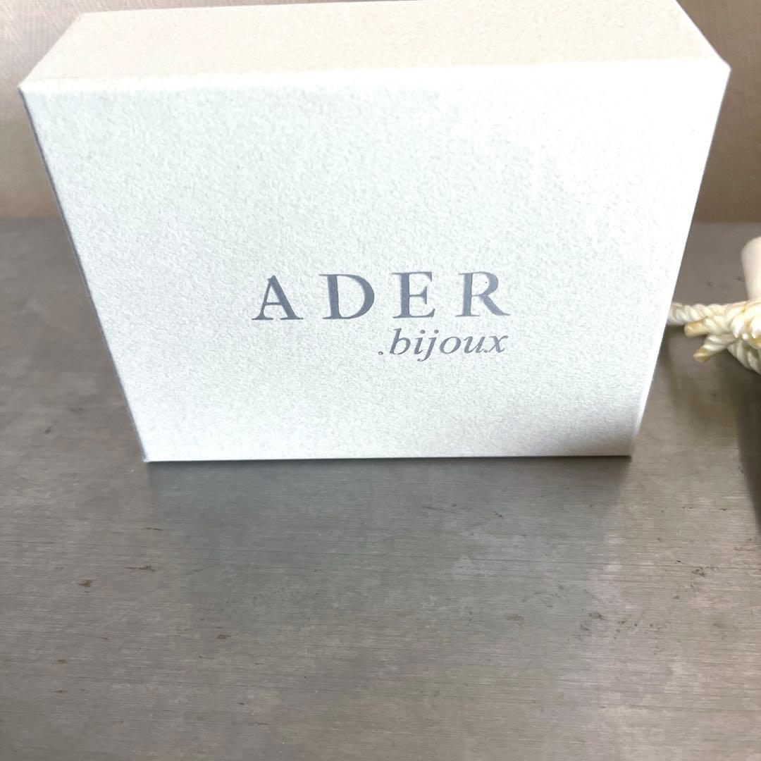 ADER アデル　ラタン バングル・リストバンド　蜂モチーフ