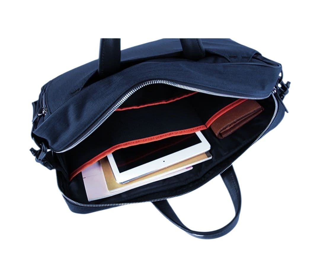 ♠しろクマ【イズイット】✨美品　3WAYビジネスバッグ　ハンド　ショルダー