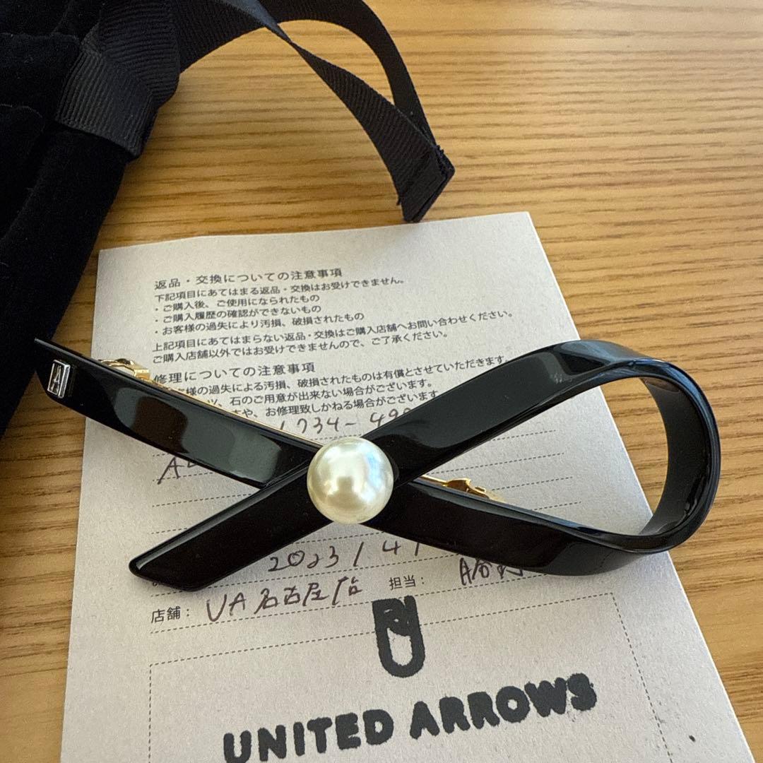 美品ALEXANDRE DE PARIS 黒バレッタ