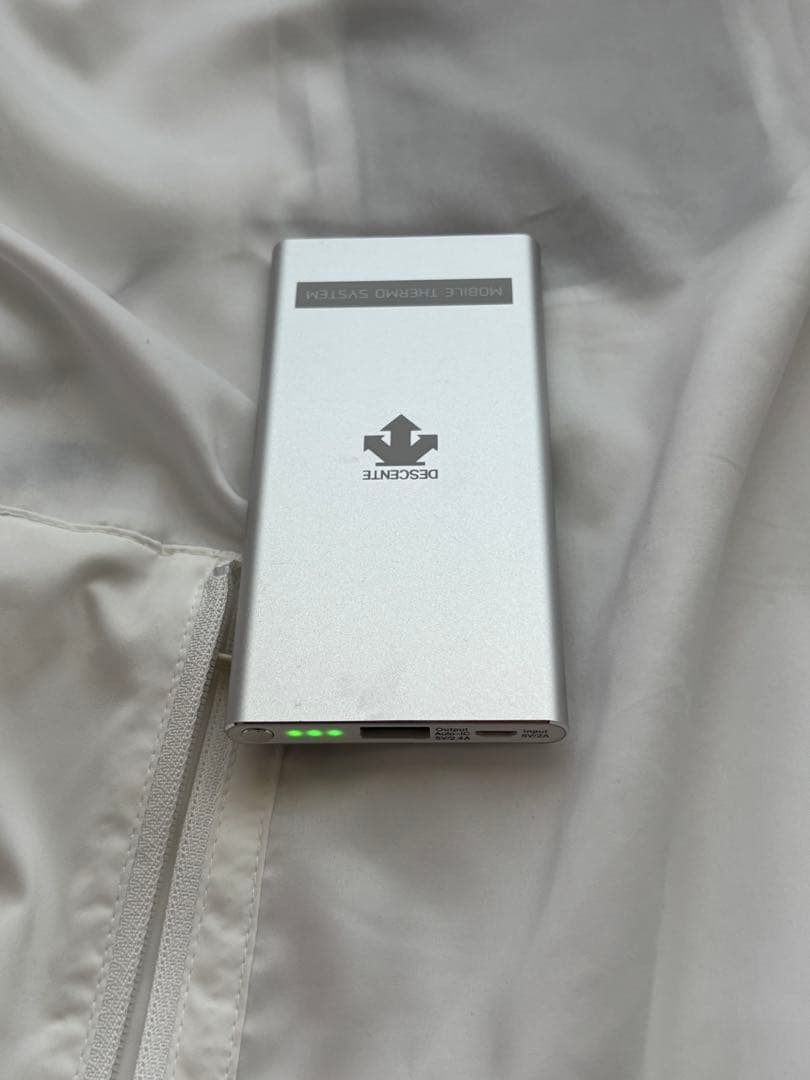 デサントゴルフ モバイルサーモ 中わたジャケット DESCENTE