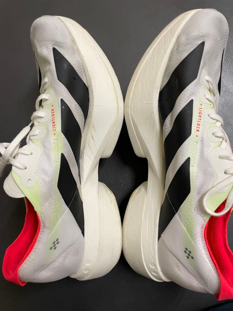 アディオスプロ4 27センチ