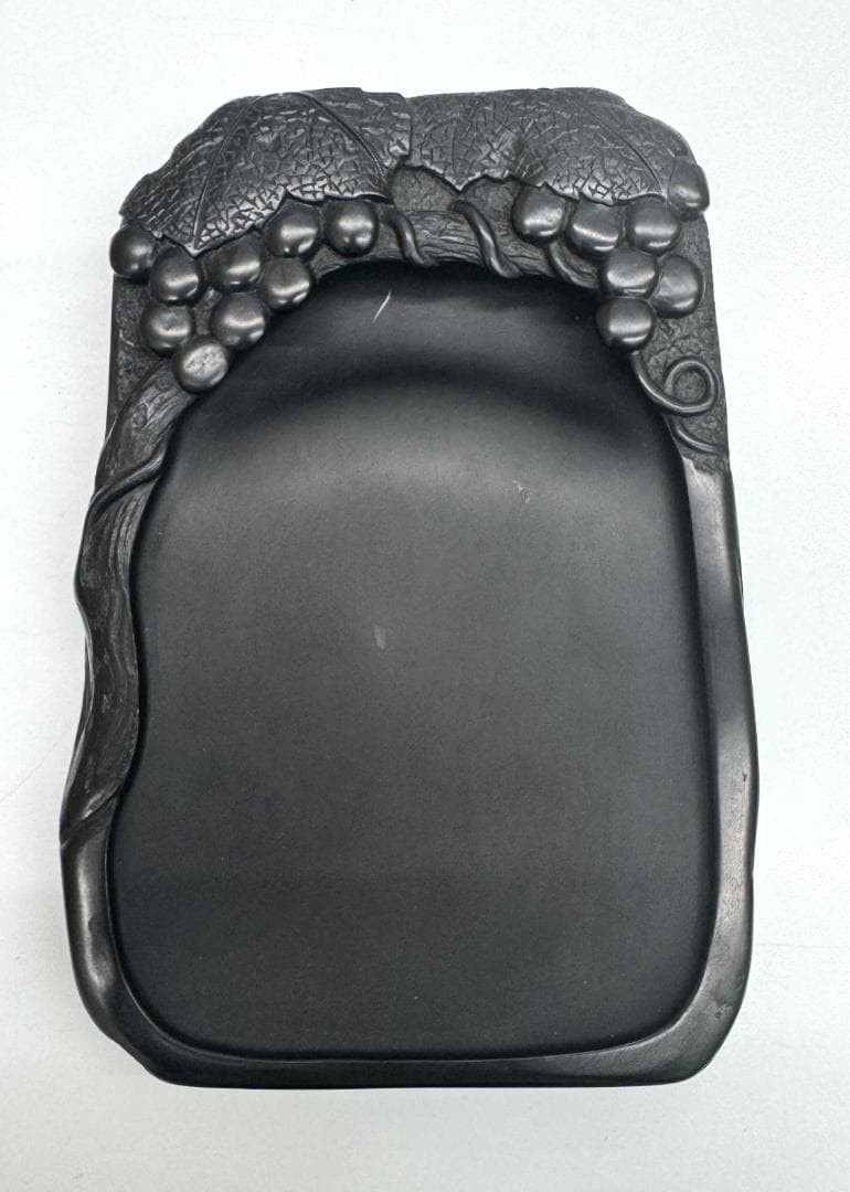 【未使用品】甲州雨畑硯　秀峰作　葡萄硯　書道具