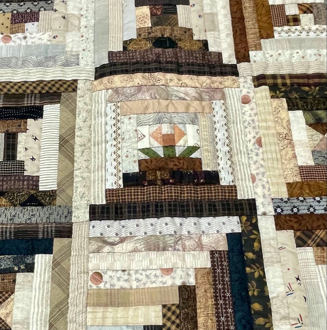 パッチワークキルト　タペストリー　ログキャビン