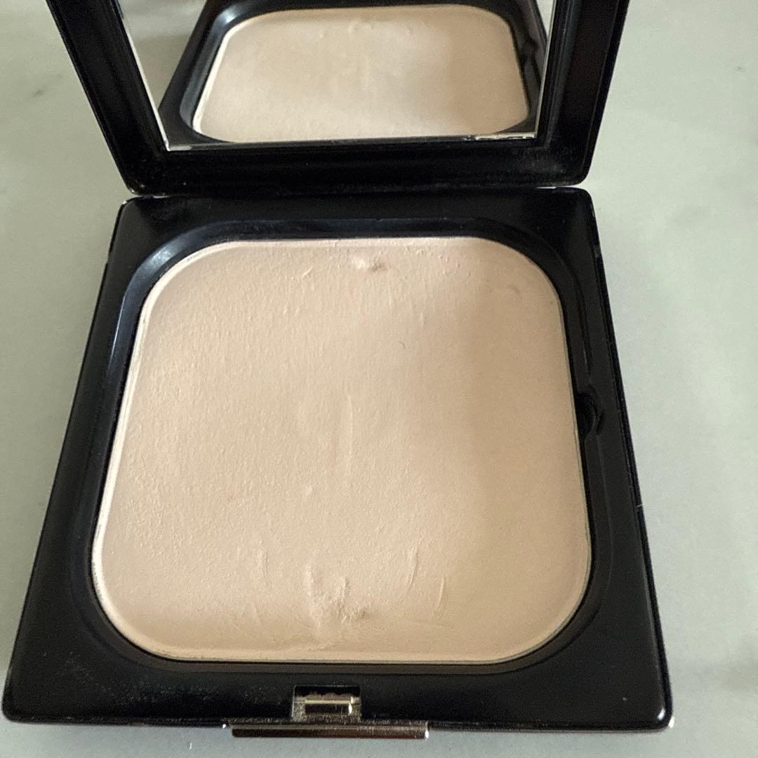 クレ・ド・ポー ボーテ プードルコンパクトエッセンシャルn 5g