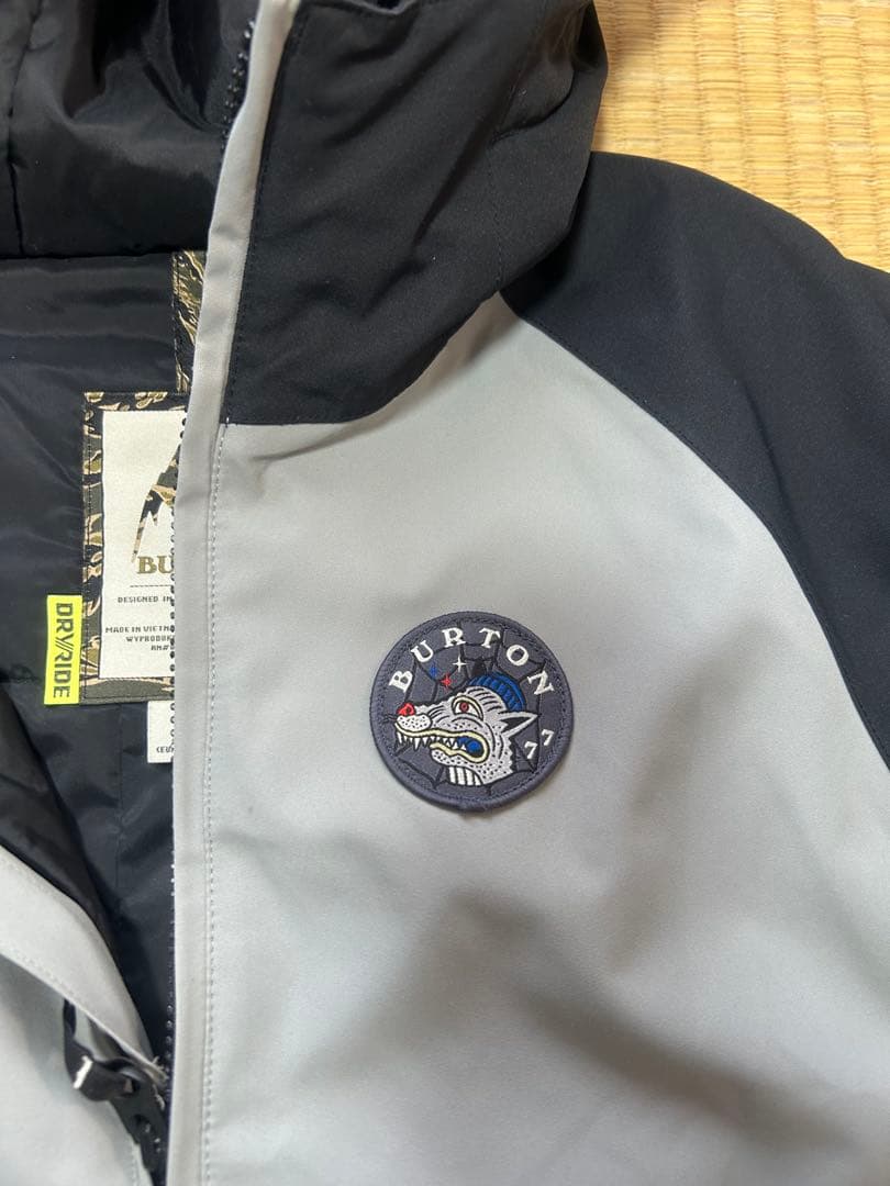 BURTON　バートン　スノーボードウェアー　上下セット　キッズ　Mサイズ140