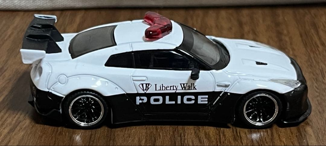 MINI GT GTR R35 LBWK 限定 police 1/64