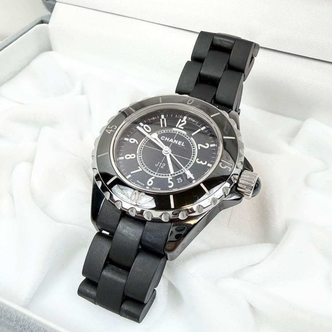 CHANEL J12 33mm H0681 ラバーベルト ZH21400