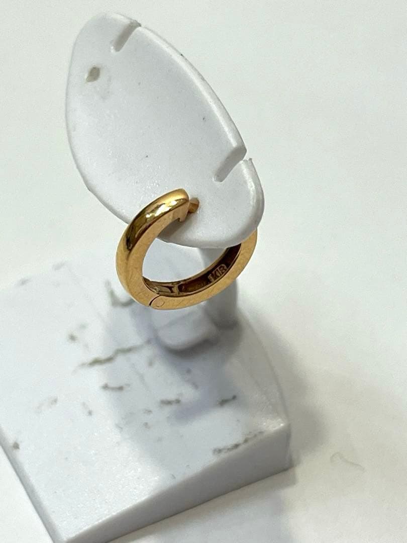 美品‼️K18フープデザインピアス　片方のみ❤️18金　刻印あり