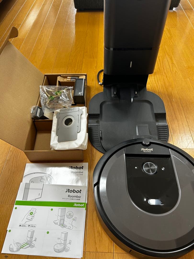 ルンバ Roomba i7+ ロボット掃除機 本体 ブラック　クリーンベース