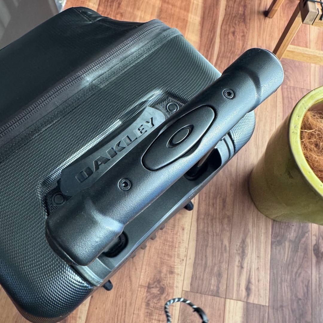 Oakley Factory Pilot スノーボードバッグ ブラック