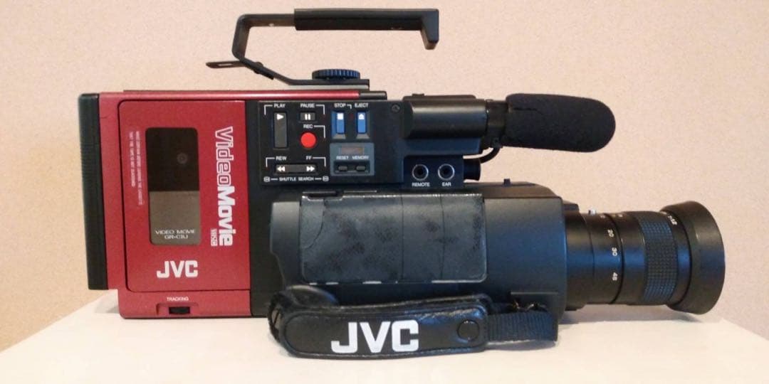 バックトゥザフューチャー JVCビデオムービーカメラ GR-C1U ジャンク品