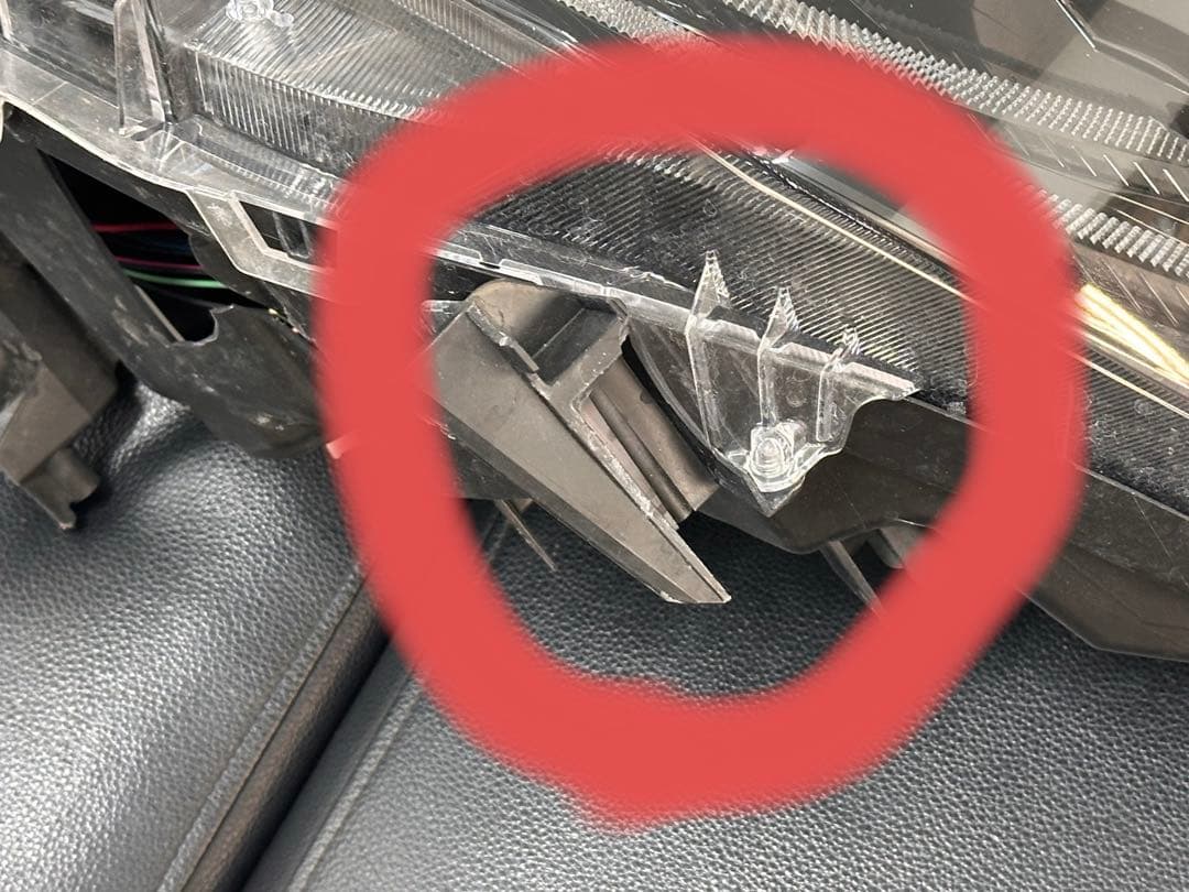 火雷神専用 30アルファード後期3眼ヘッドライト左