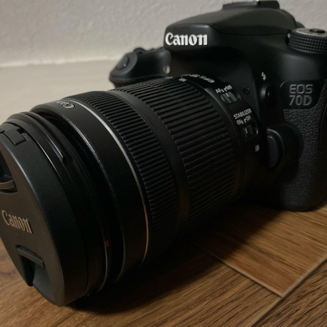 Canon EOS 70D＋18-135mm レンズキット カメラホルスター付き