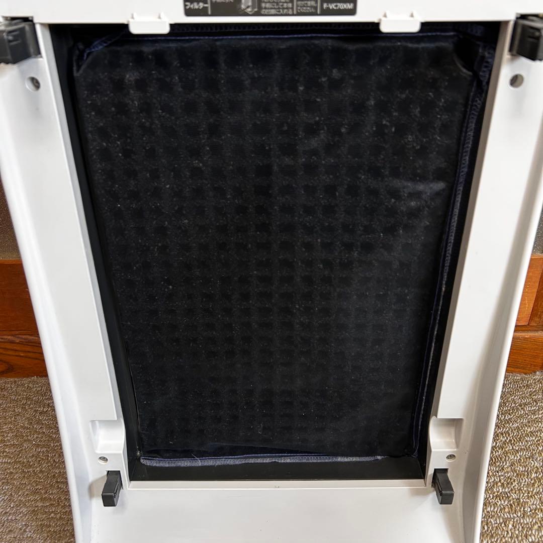 美品 Panasonic F-VC70XM 空気清浄機　ホワイト