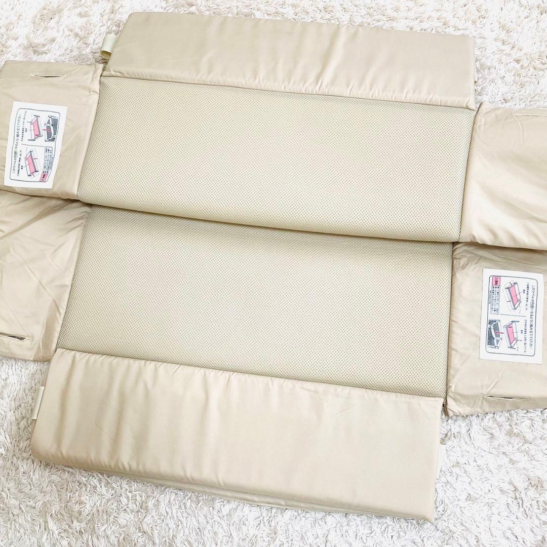 美品♡アップリカ ココネルエアー ココアブラウン♡キャスター付 ベビーベッド