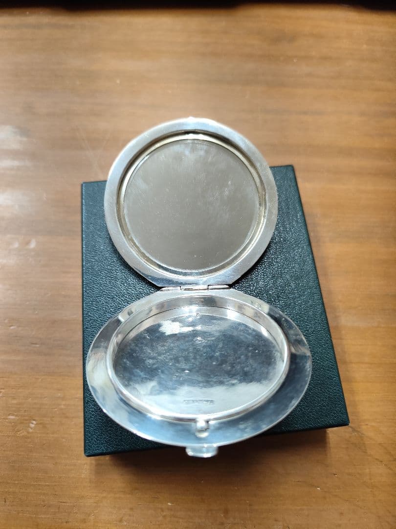 銀製 シルバー950 彫刻装飾 コンパクトミラー ケース付き 銀価格高騰中‼️
