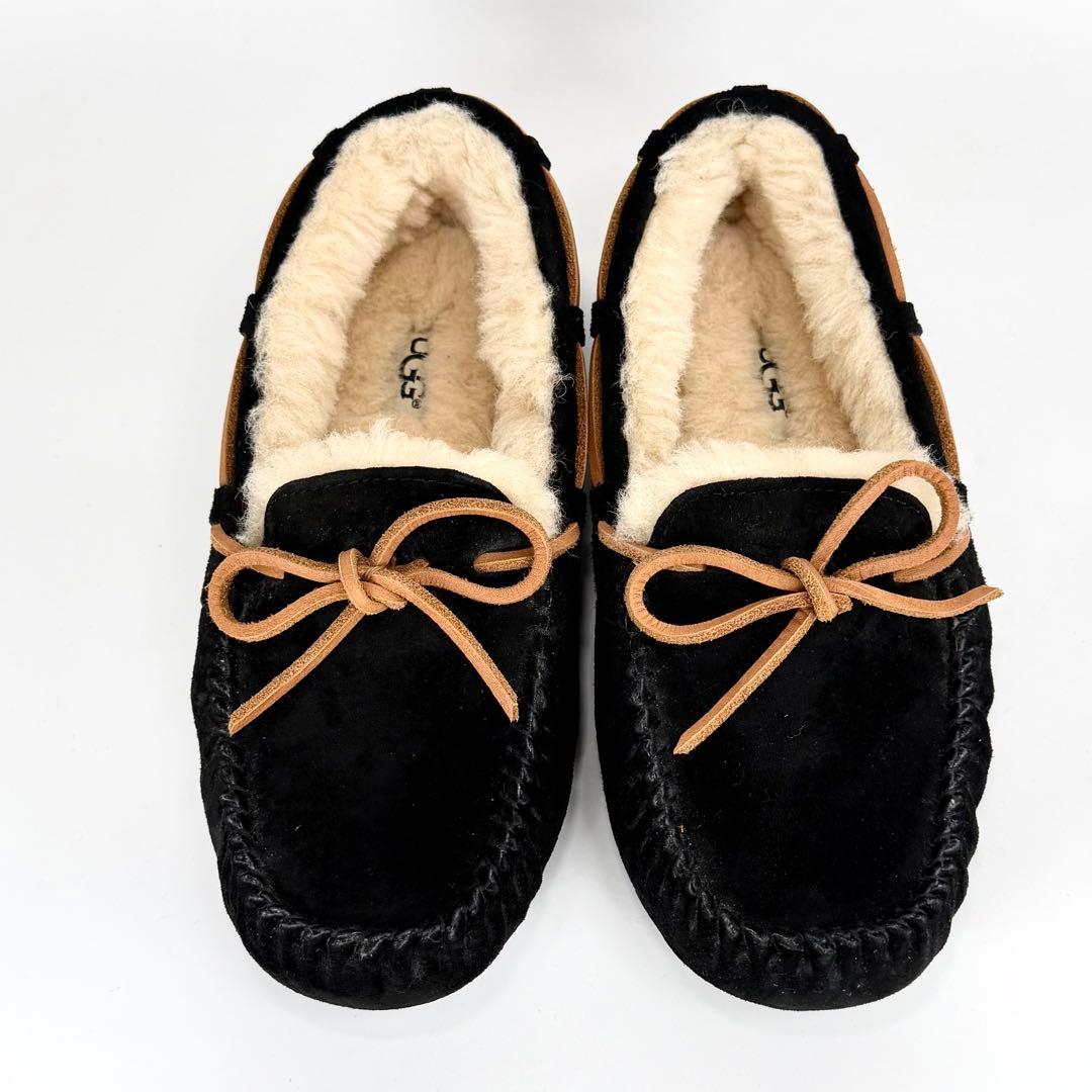 【新品未使用】UGG DAKOTA スエード モカシン スリッポン 黒 23.0