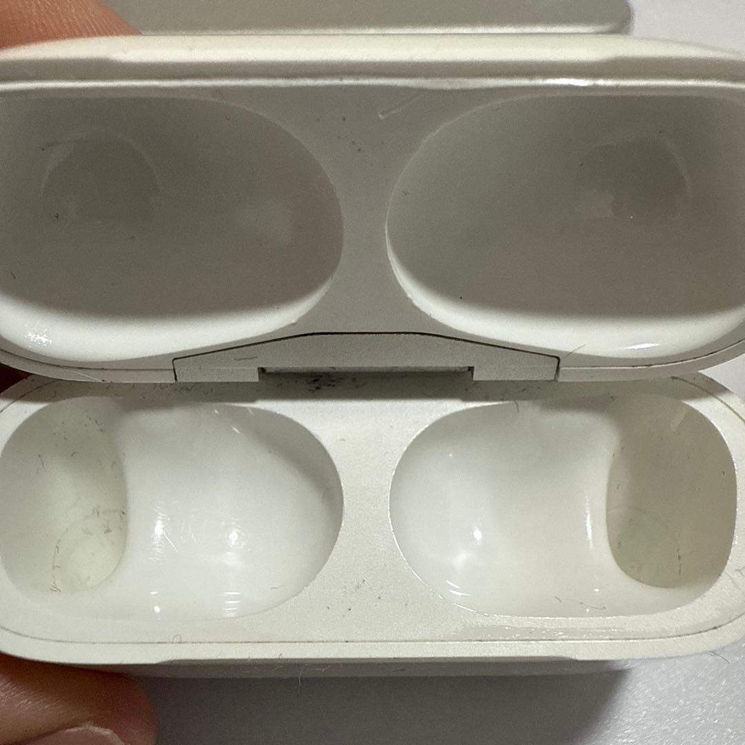 AirPods Pro 第2世代　本体 充電ケース付き