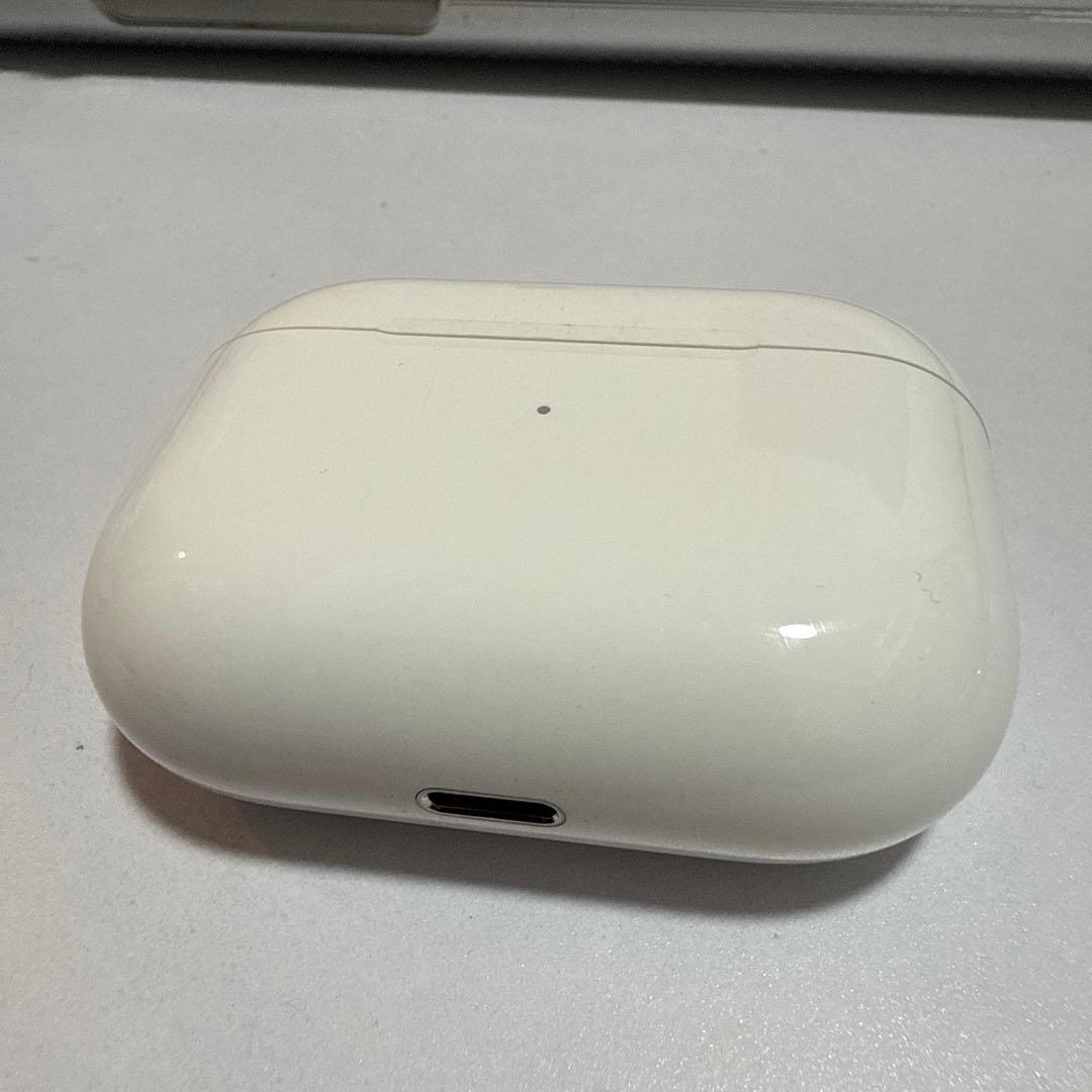 AirPods Pro 第2世代　本体 充電ケース付き