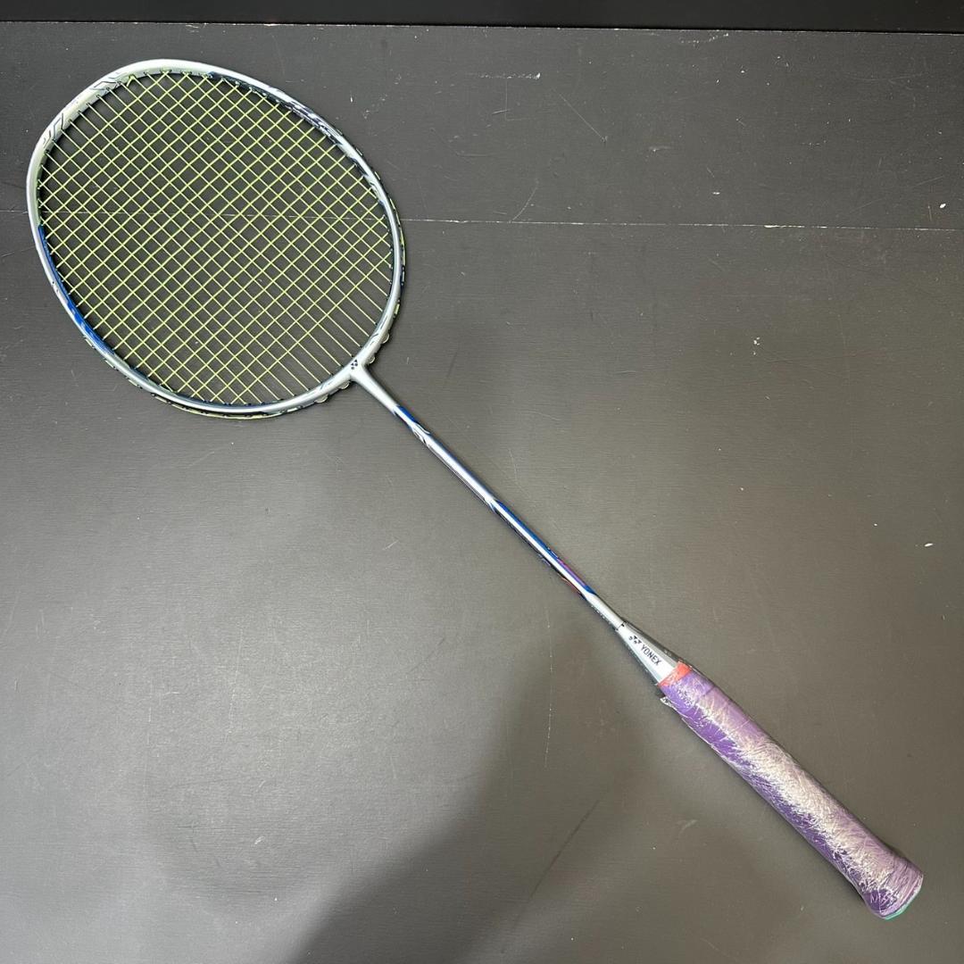 YONEX　ヨネックス　バトミントンラケット　デュオラ１０　MO-49