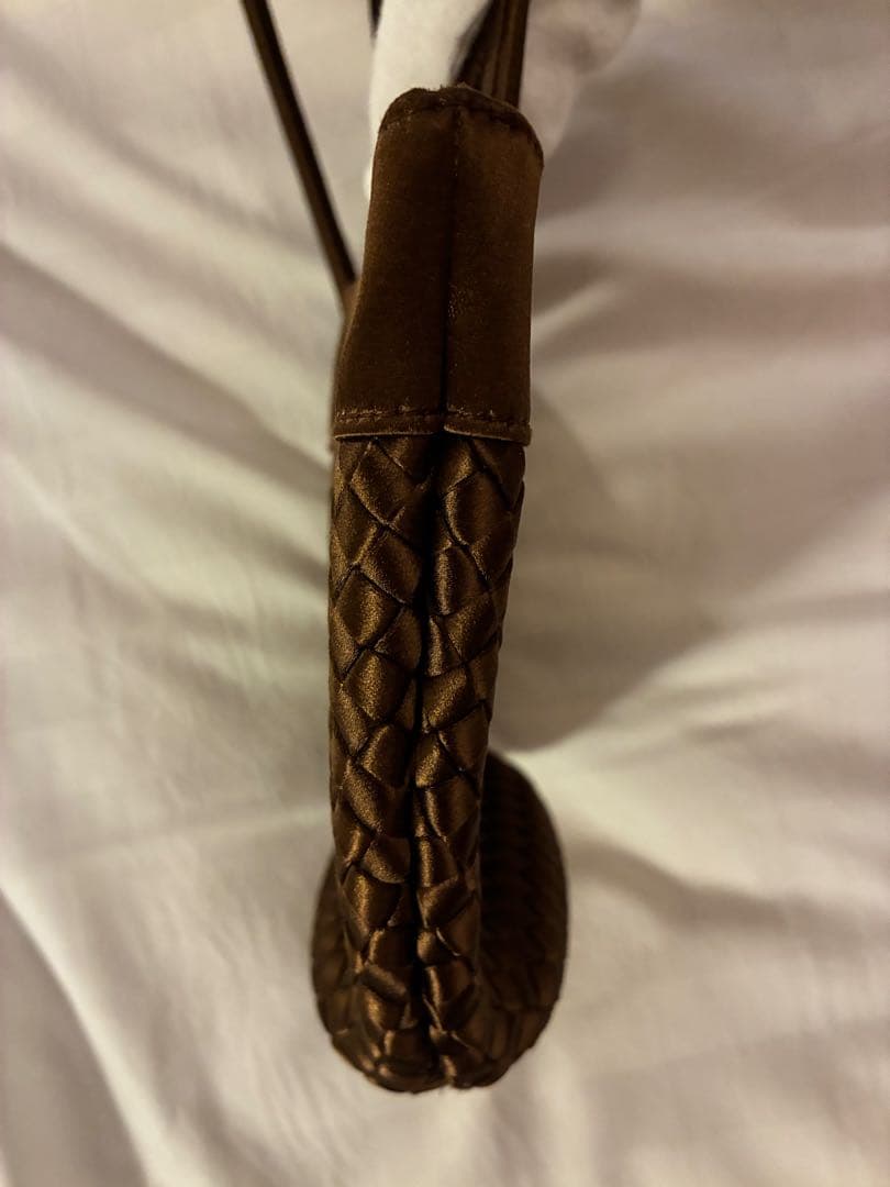 BOTTEGA VENETA 正規品 イントレチャート サテンミニバッグ