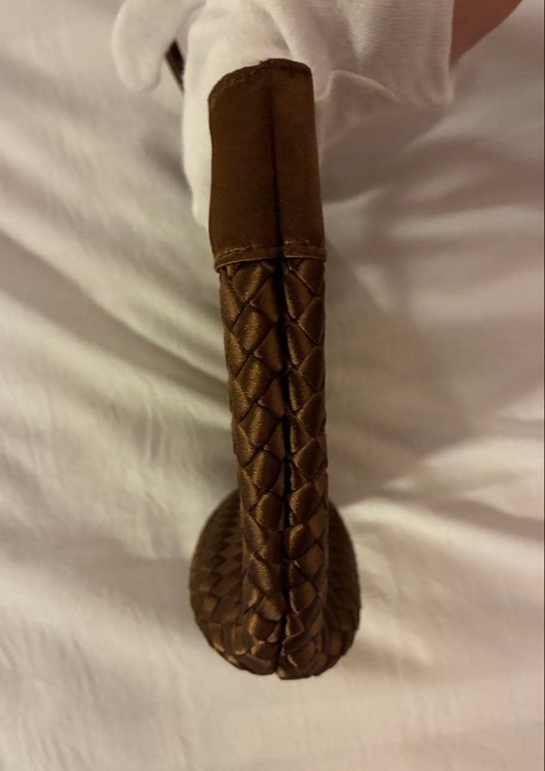 BOTTEGA VENETA 正規品 イントレチャート サテンミニバッグ