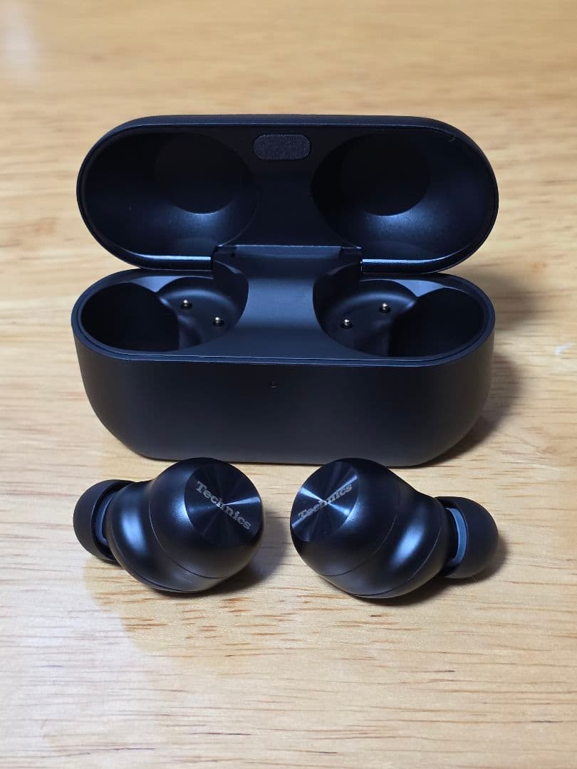 て*。様 美品　Technics EAH-AZ100 付属品完備　ケース・イヤー