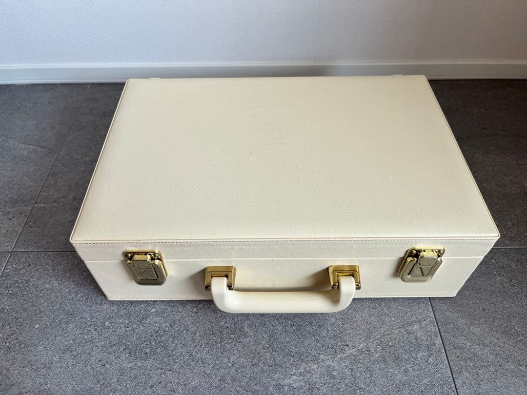 Wingss V美顔器ケース付きウィングスＶ吉丸美枝子ヴェーネレ⭐︎体全体肩腰美品