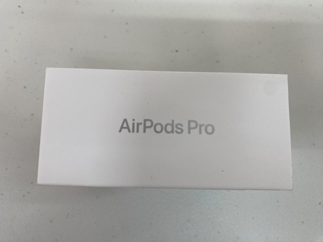 美品 Apple AirPods Pro 3 MFHP4J/A エアポッズ