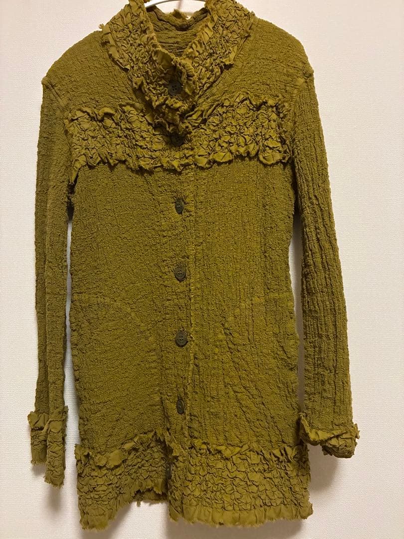 イッセイミヤケ　me フリル付きオリーブグリーン長袖カーディガン