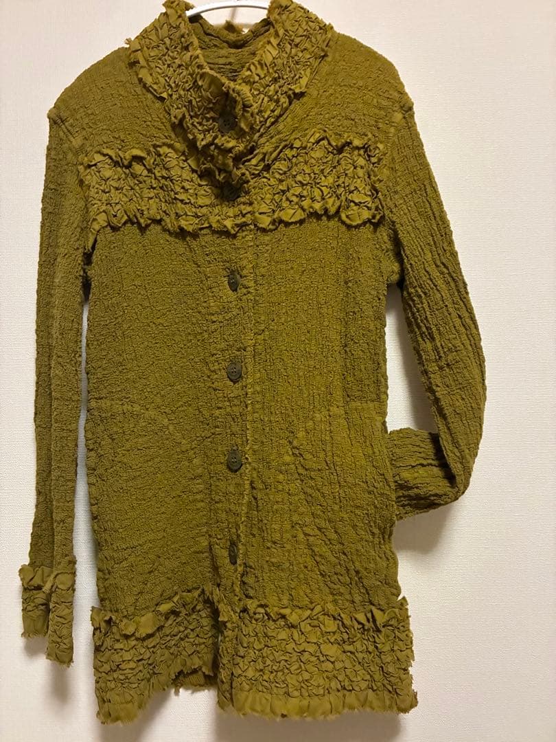 イッセイミヤケ　me フリル付きオリーブグリーン長袖カーディガン