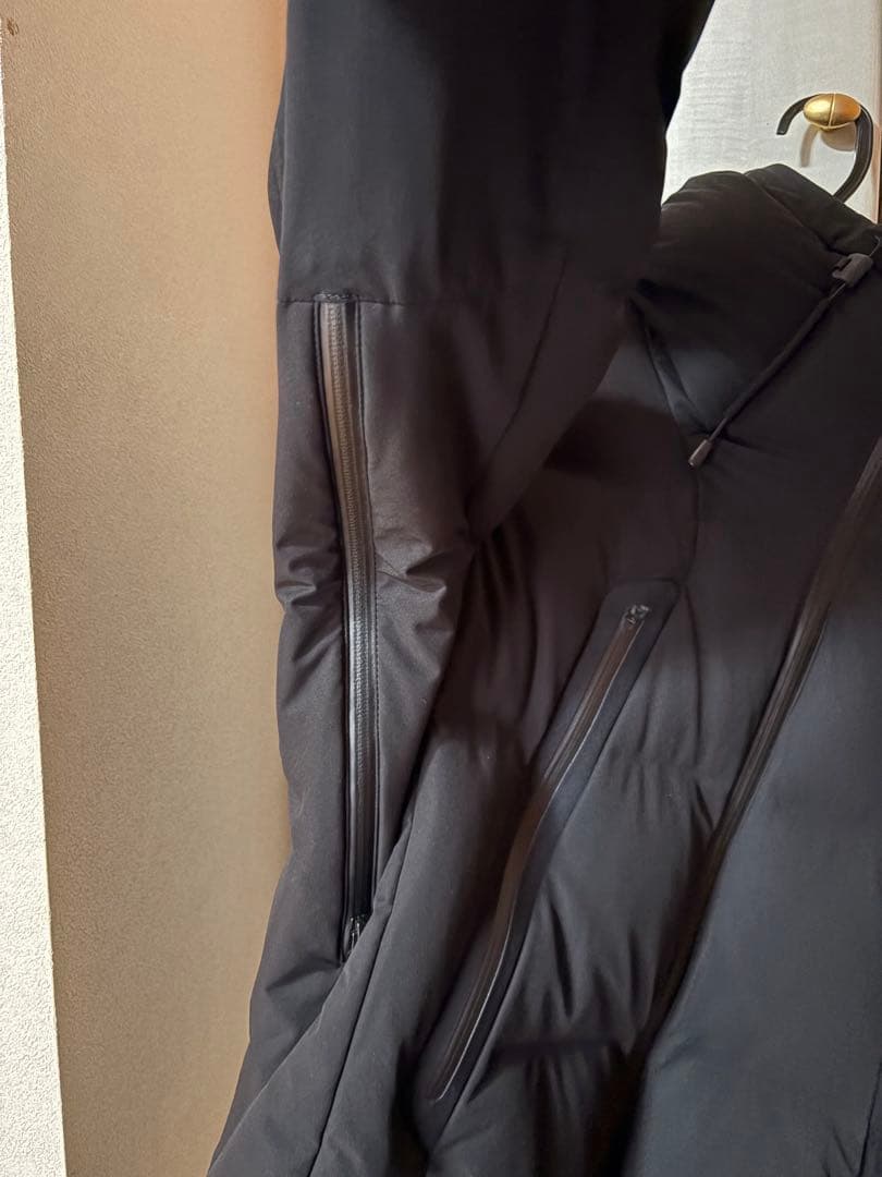 デサント水沢ダウン　DESCENTE Lサイズ