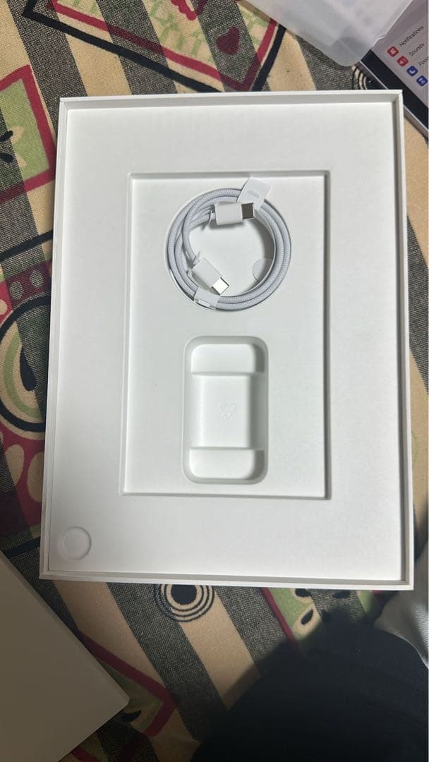 iPad Air （M2） Wi-Fi+セルラー11イン チ256