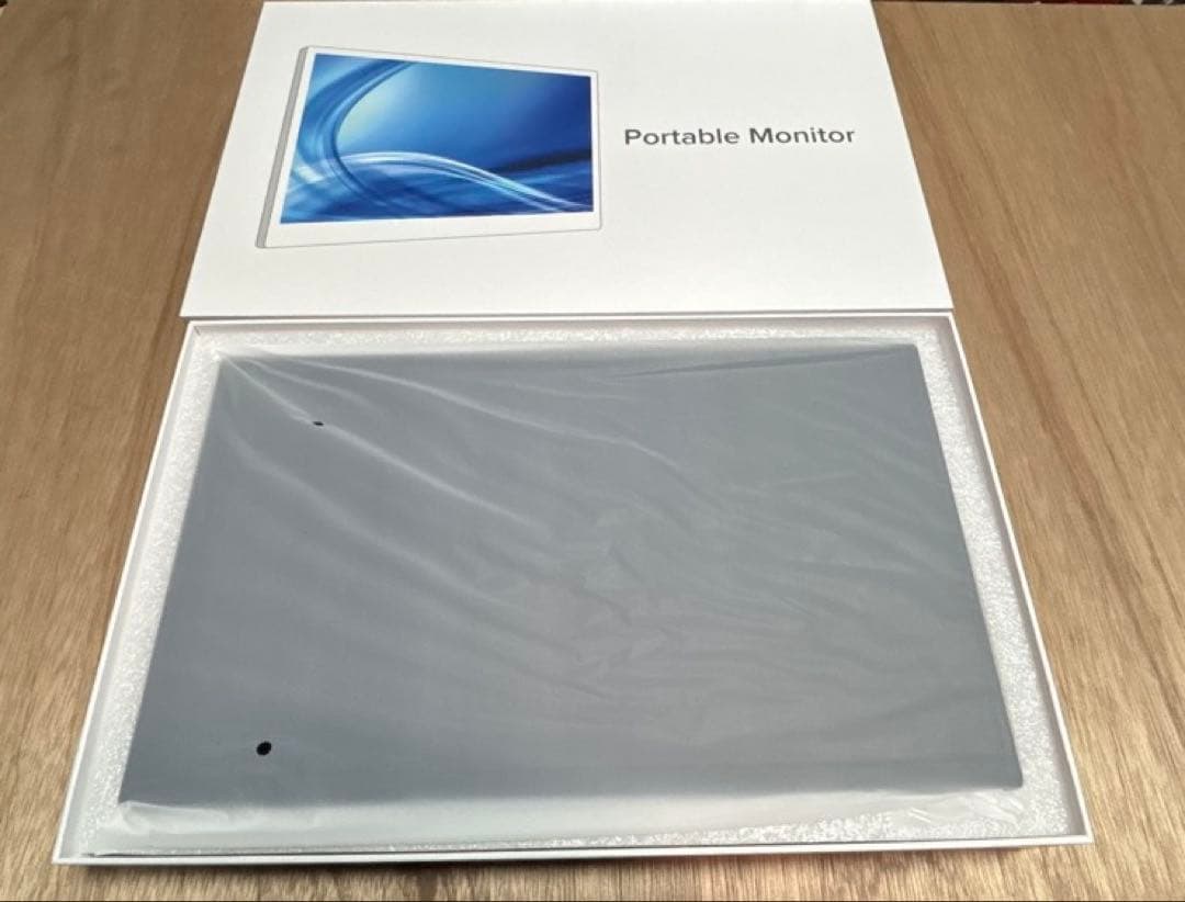 15.6インチ ワイヤレス　ポータブルモニター　保証書付　購入価格2万円