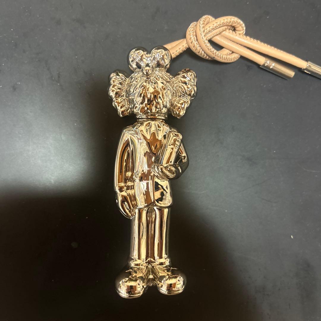 kaws dior 香水入れ