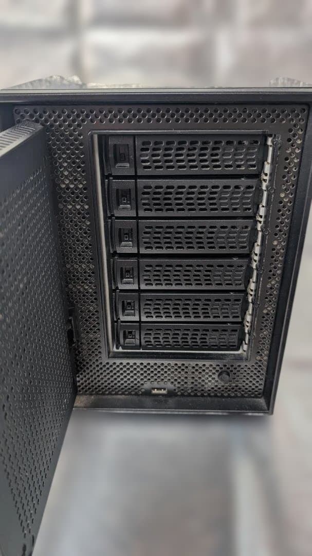 【NAS】NETGEAR ReadyNAS 316 18TB（3TB×6）