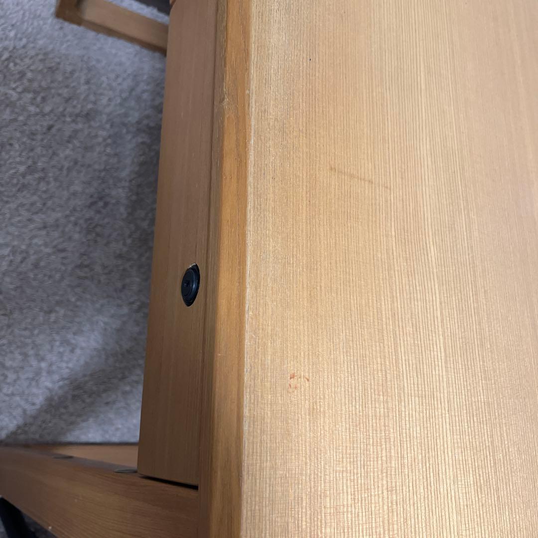 ナチュラルウッドの学習机　ヒカリサンデスク