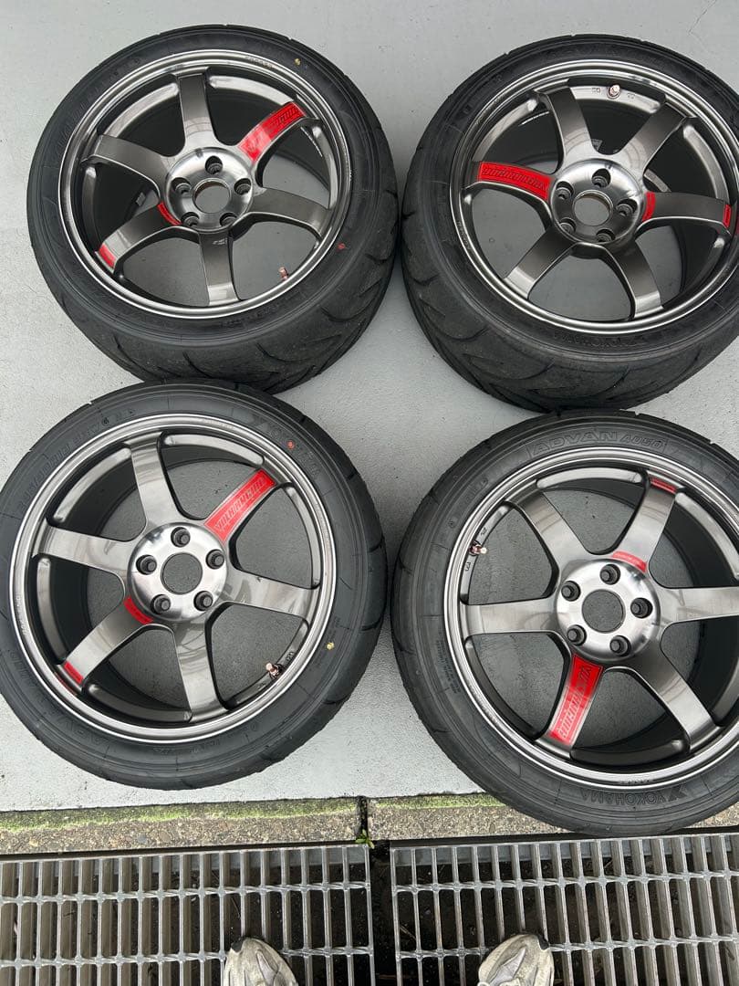 タイヤ・ホイール RAYS TE37SAGA SL 18x9J 45