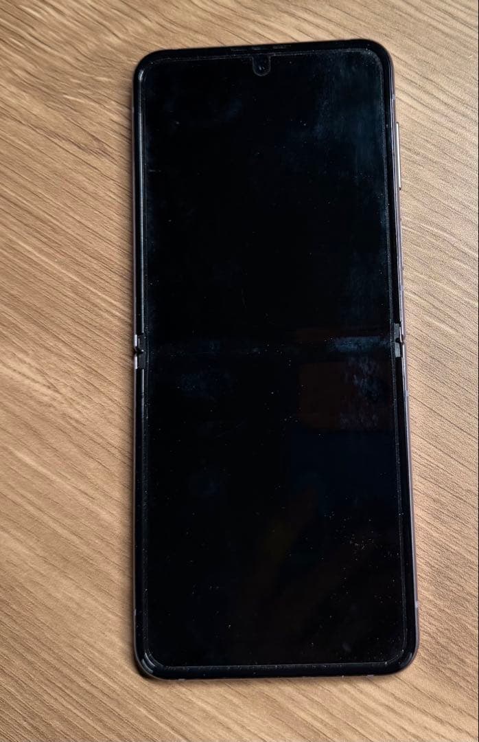 Galaxy Z Flip4 ラベンダー