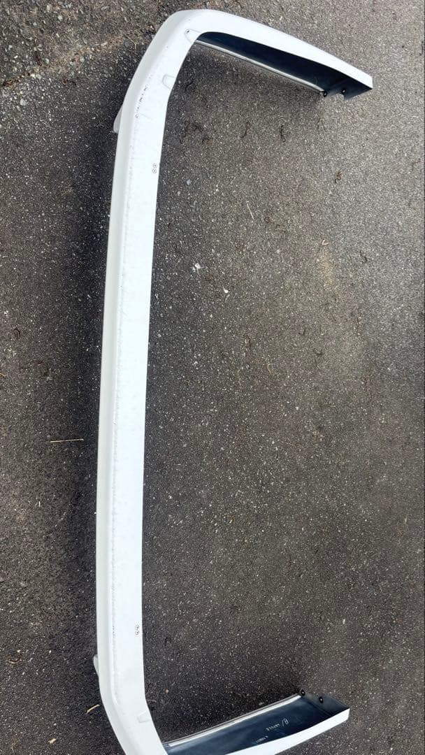 ハイエース　モデリスタ　フロントリップ