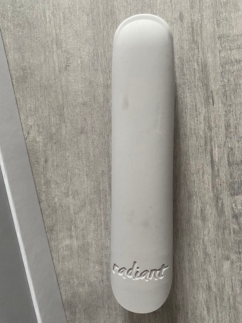 【新品同様】ラディアント　LITE　グレー　海外旅行可　ストレートアイロン　コテ