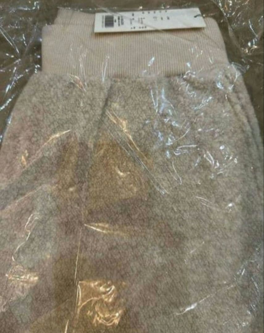 onit ウールボアリブパンツ