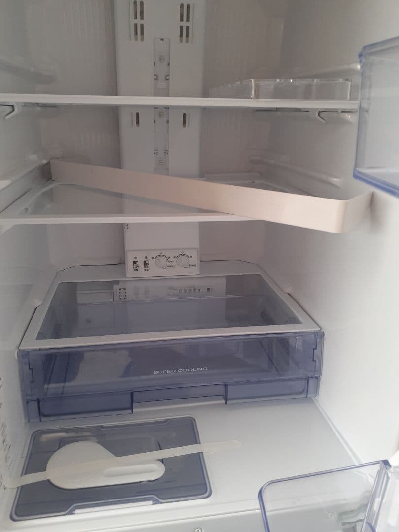 三菱冷蔵庫　272L 3ドア　2019年