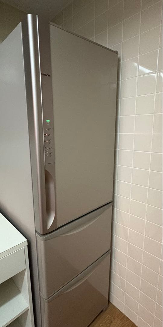 【札幌市内・引き取り限定】HITACHI R-S3700FV シルバー 冷蔵庫