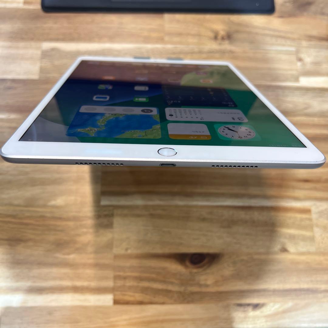 K1636 SIMフリー　iPad Air3 64GB